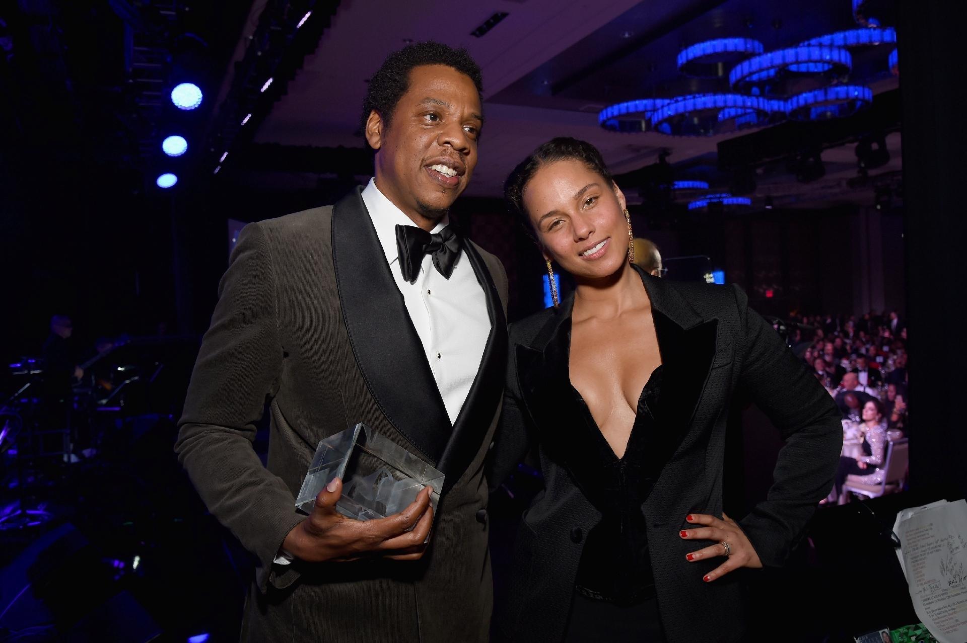 Jay-Z e Alicia Keys em evento de gala pré-Grammy 2018 em Nova York - Getty Images