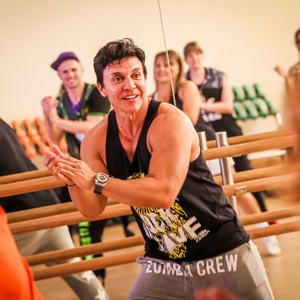 Zumba Fitness World Party tem músicas de Claudia Leitte, capoeira