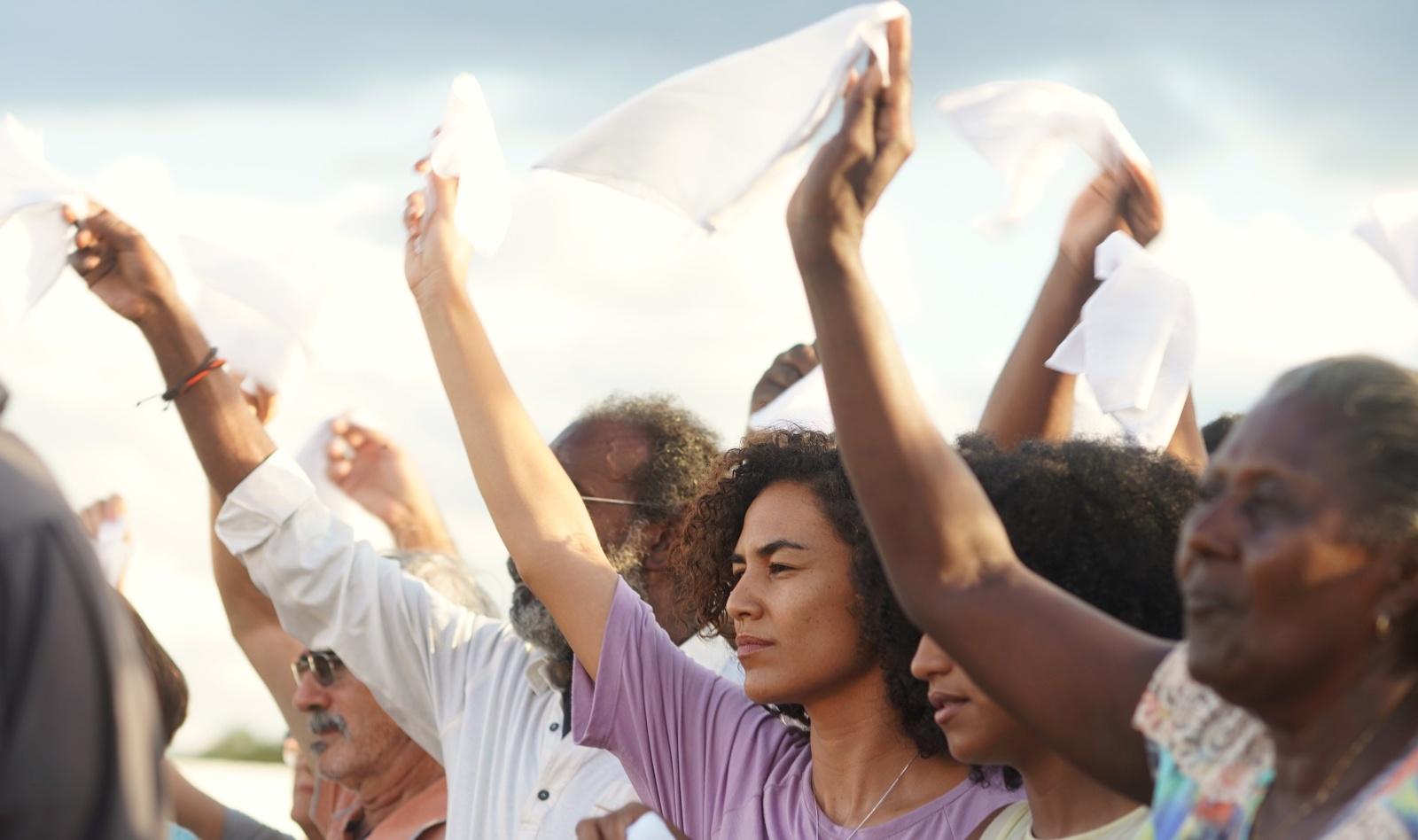 Filme Brasileiro Bacurau Vence Prêmio Do Júri No Festival De Cannes