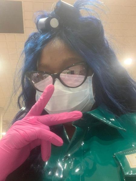 Azealia Banks posta foto com máscara cirúrgica - REPRODUÇÃO/INSTAGRAM