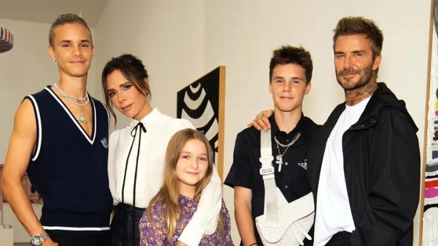 David Beckham com a família no desfile de Victoria Beckham - Reprodução/Instagram