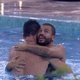 BBB 21: Arthur e Projota comemoram vitória na prova do líder com mergulho na piscina - Reprodução/Globoplay