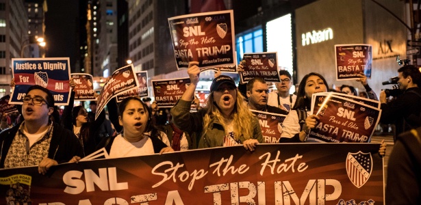 Latinos protestam contra Donald Trump em Nova York - Andrew Renneisen/Getty Images