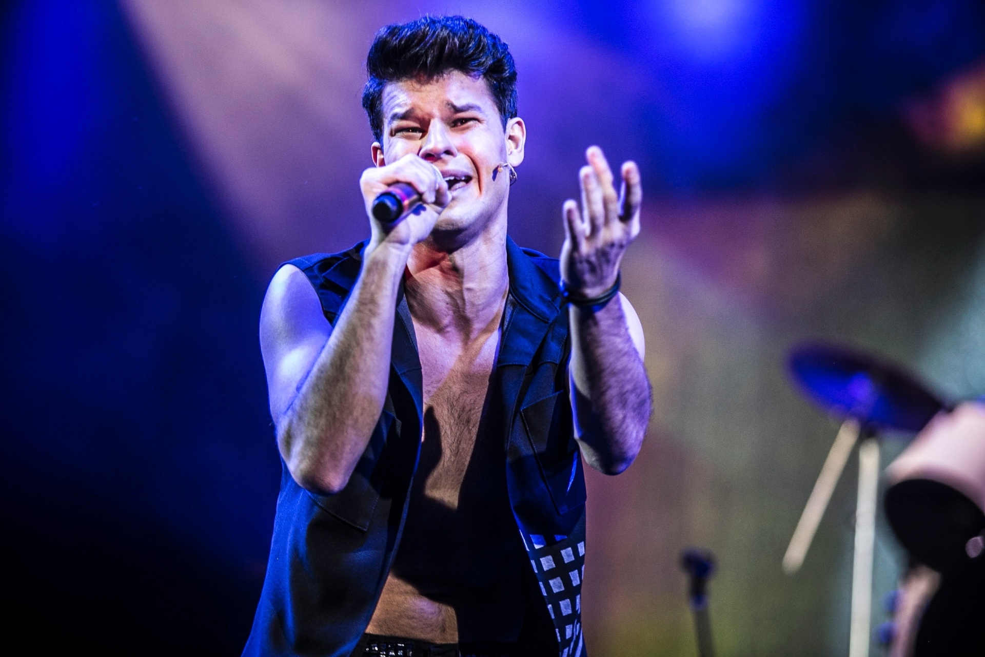 8.mar.2016 - A direção musical do espetáculo é de Miguel Briamonte - Lucas Lima/UOL