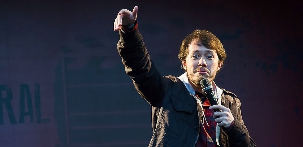 O humorista Victor Camejo em cena - Divulgação - Divulgação