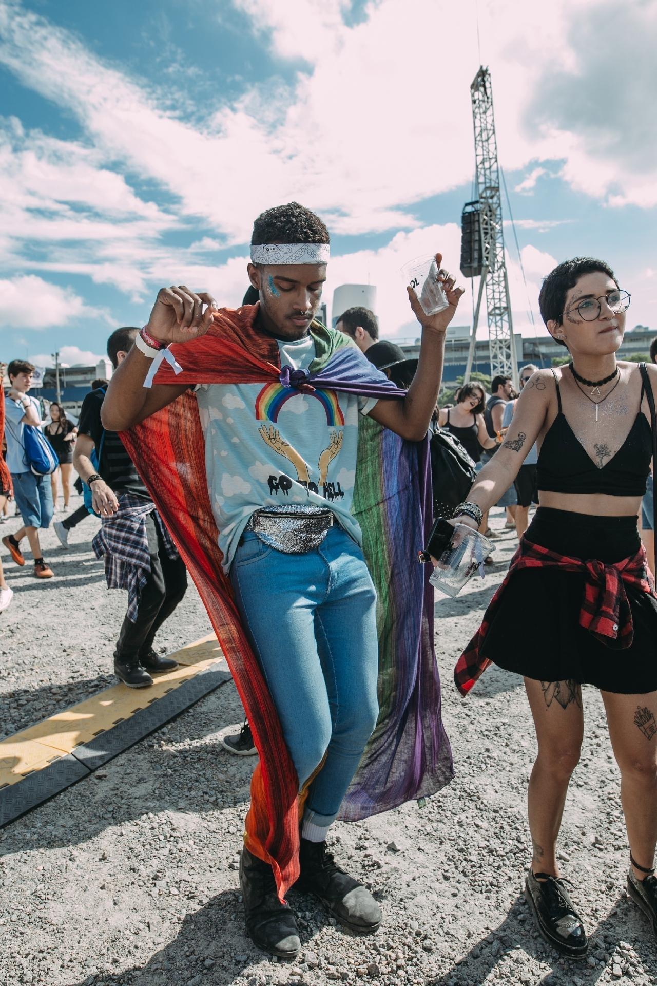 Público do Lolla: público abusou de fantasias e estilo - Felipe Gabriel / UOL