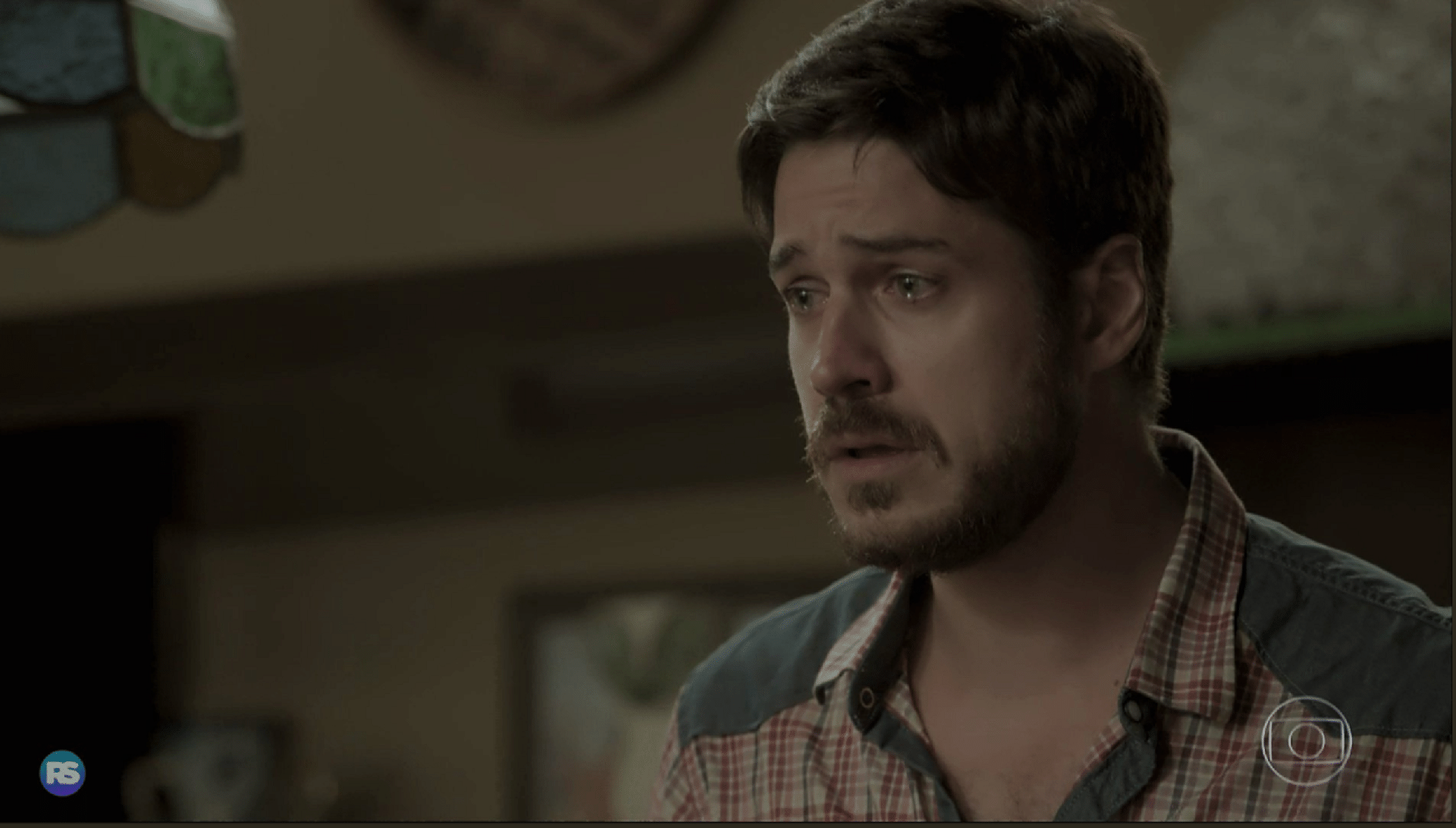 Zeca descobre que Ruyzinho é o seu filho em cena emocionante de "A Força do Querer" - Reprodução/TV Globo