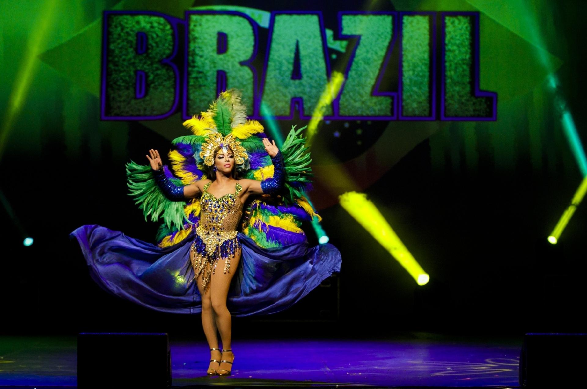 Shangela veste as cores do Brasil no "RuPaul's Drag Race: Werq The World" - Mariana Pekin/UOL