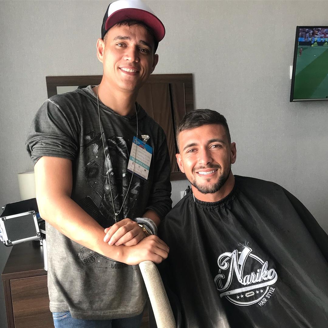 Neymar "empresta" seu cabeleireiro a jogadores do Uruguai - Reprodução/Instagram