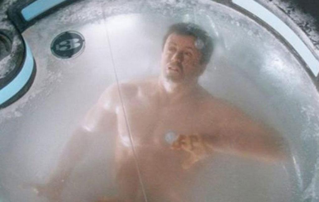 Sylvester Stallone em cena de "O Demolidor" (1993) - Reprodução