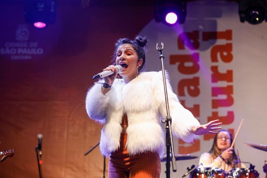 A cantora mostrou seus sucessos da música gospel - Marcelo Justo/UOL