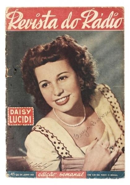 Daisy Lúcidi foi uma das estrelas do rádio nos anos 50 e 60. ?A Nacional sempre me convidava, mas eu tinha um carinho muito grande pela Rádio Globo, porque fui para lá muito menina. Lá eu me casei, lá tive meu filho, então havia uma ligação forte com a Rádio Globo? - Reprodução