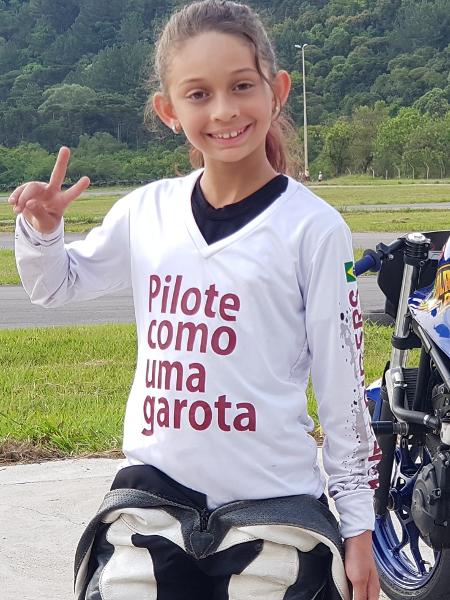 Aos nove anos, Alice Matos é piloto de motovelocidade - Arquivo pessoal