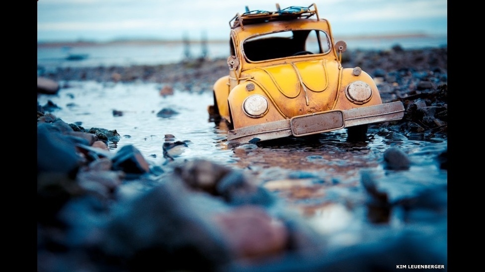 Foto de Kim Leuenberger que faz parte do projeto Travelling Cars - Kim Leuenberger