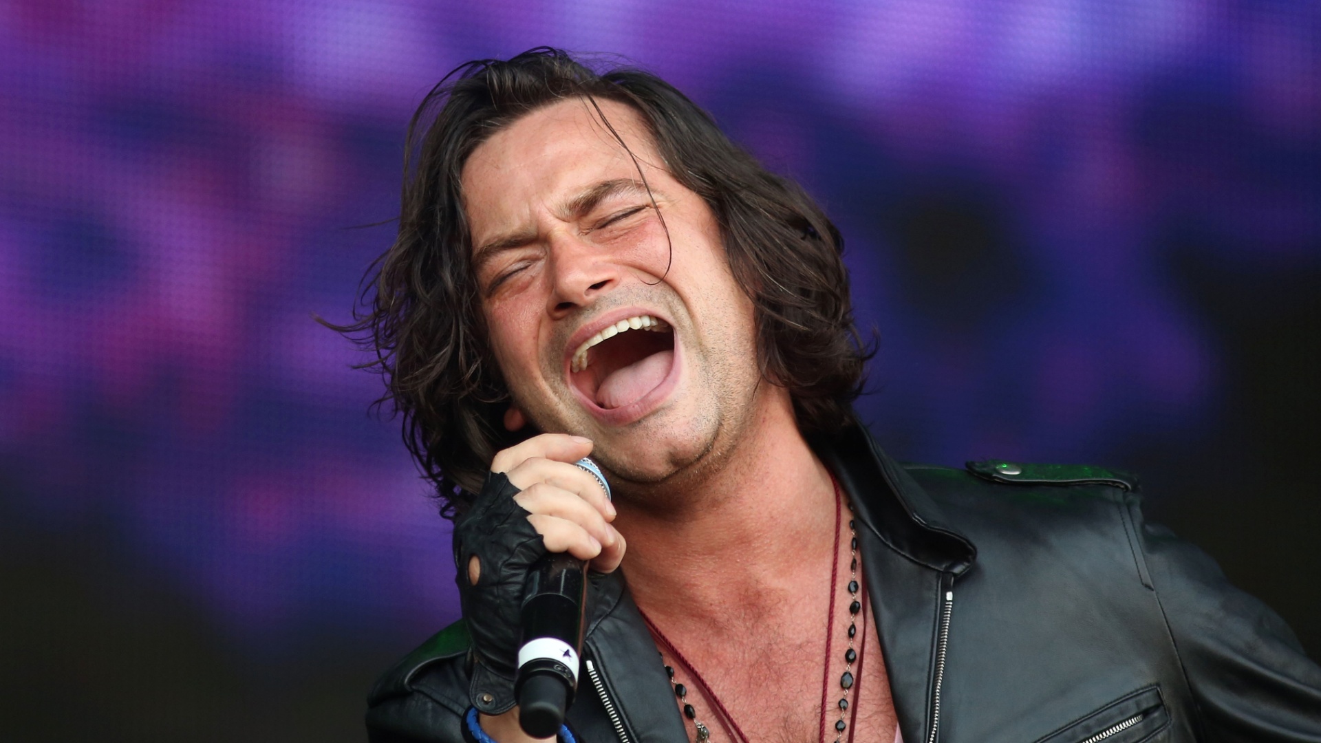 25.set.2015 - Primeiro show do quinto dia, o Clássicos do Terror homenageia a trilha sonora do grandes filmes de terror, além de tocar sucessos do heavy metal. - Fernando Maia/UOL