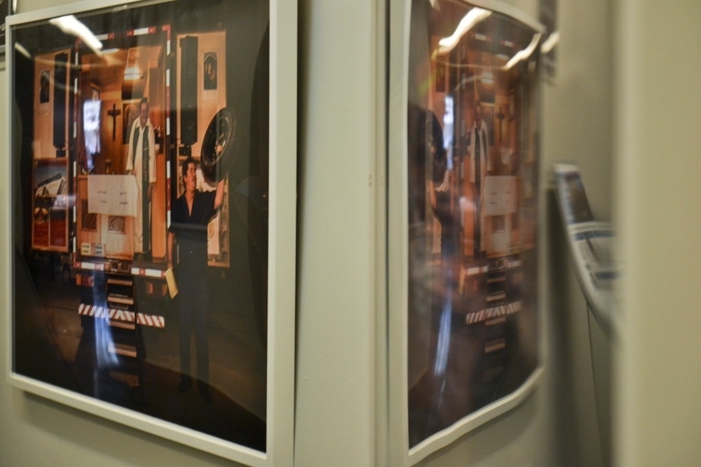 Imagens da exposição "Estradas dos Grãos", do brasileiro Ricardo Teles, que denuncia desperdício de alimentos nas estradas brasileiras - Divulgação