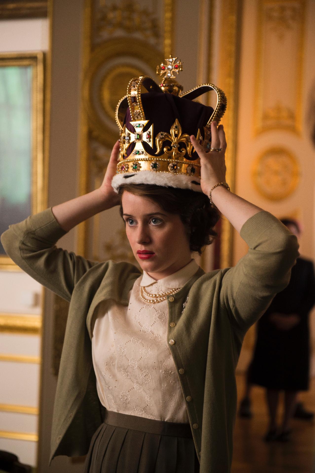 Claire Foy interpreta a Rainha Elizabeth 2ª na série "The Crown", da Netflix - Divulgação