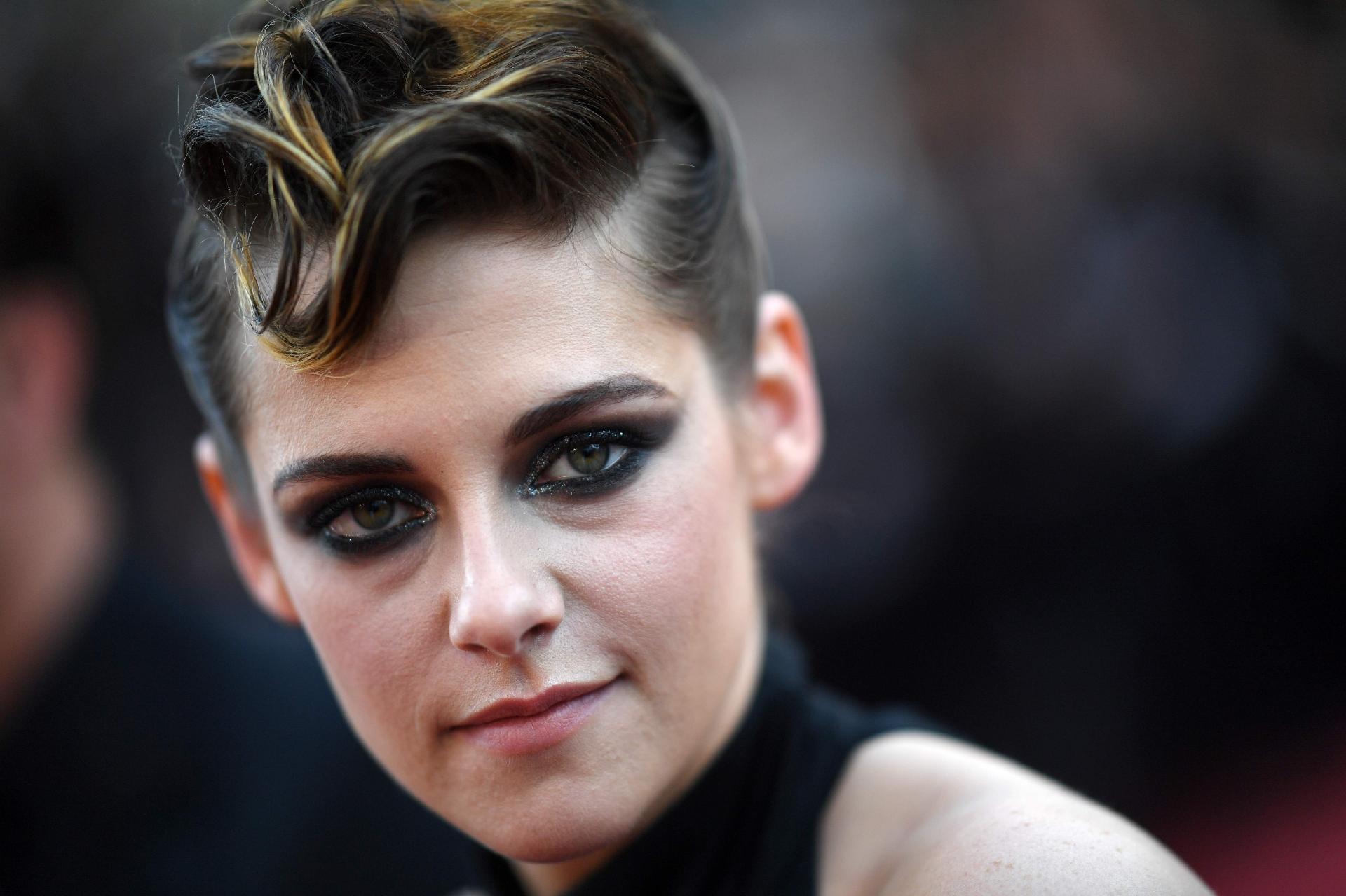 A atriz caprichou no sombreado - AFP