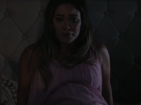 Hilary Duff como Sharon Tate em "The Haunting of Sharon Tate" - Reprodução/YouTube