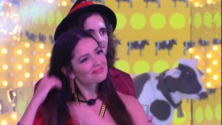 Juliette e Fiuk curtem festa juntinhos - Reprodução/Globoplay - Reprodução/Globoplay