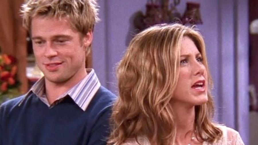 Brad Pitt e Jennifer Aniston no episódio de Ação de Graças de "Friends" - Divulgação