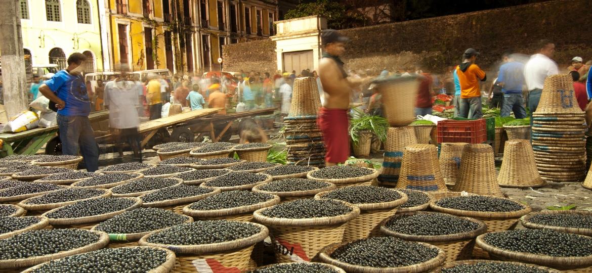 Açaí ganhou adeptos para além de Belém e sofre adaptações de consumo desde 2000 - Brasil2/Getty Images