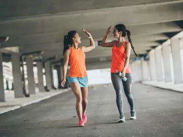 Caminhada emagrece? Veja como perder peso com o exercício