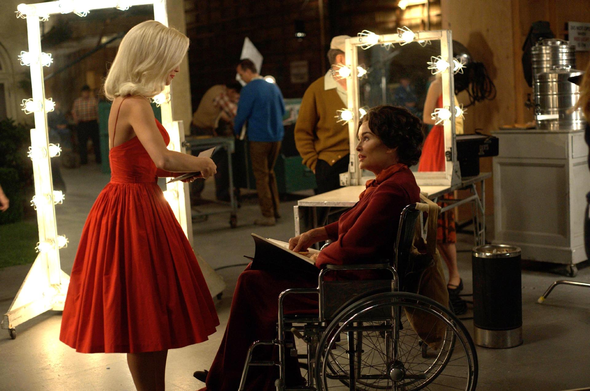 "Feud - Bette e Joan" conta a história rivalidade entre as atrizes Bette Davis e Joan Crowford na Hollywood dos anos 60. A primeira temporada têm atuações especiais de Catherine Zeta-Jones, Sarah Paulson e Kathy Bates - Divulgação / Fox