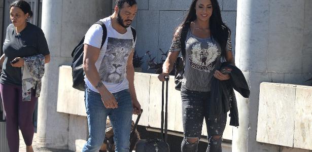 Gracyanne e Belo chegam ao Rio - William Oda/AGNews - William Oda/AGNews