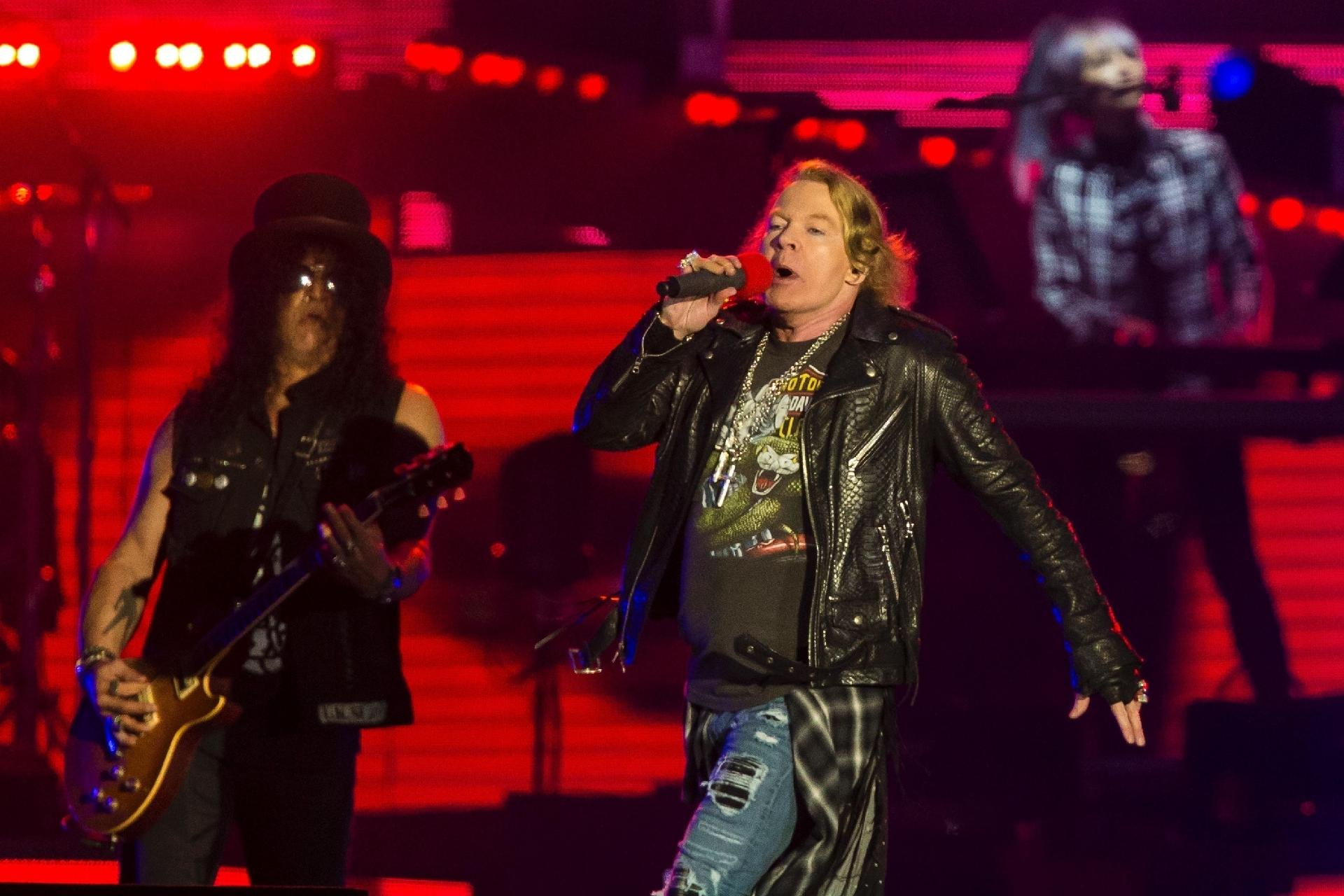 Axl e Slash comandam o show do Guns N'Roses na Cidade do Rock - Bruna Prado/UOL
