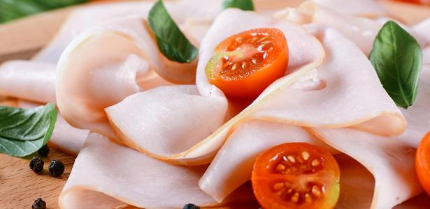 Peito De Peru E Mais Saudavel Que Presunto Quanto Posso Comer De Cada 01 03 2018 Uol Vivabem