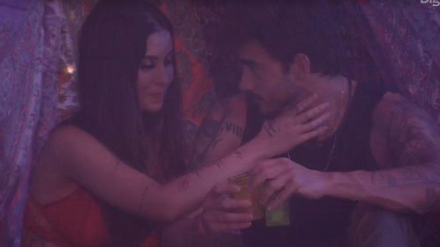 BBB 20: Bianca investe em Guilherme durante festa - Reprodução/Globo