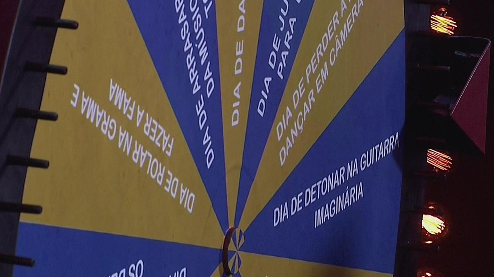 BBB 21: Roleta de prendas na festa - Reprodução/Globoplay