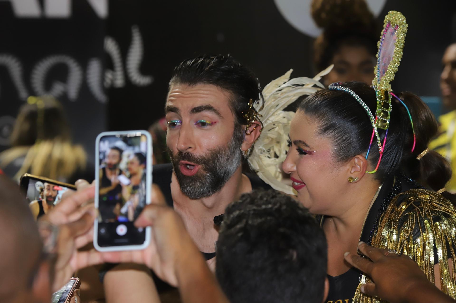 22.abr.2021 - Concentração do desfile da São Clemente na Sapucaí - Zô Guimarães/UOL