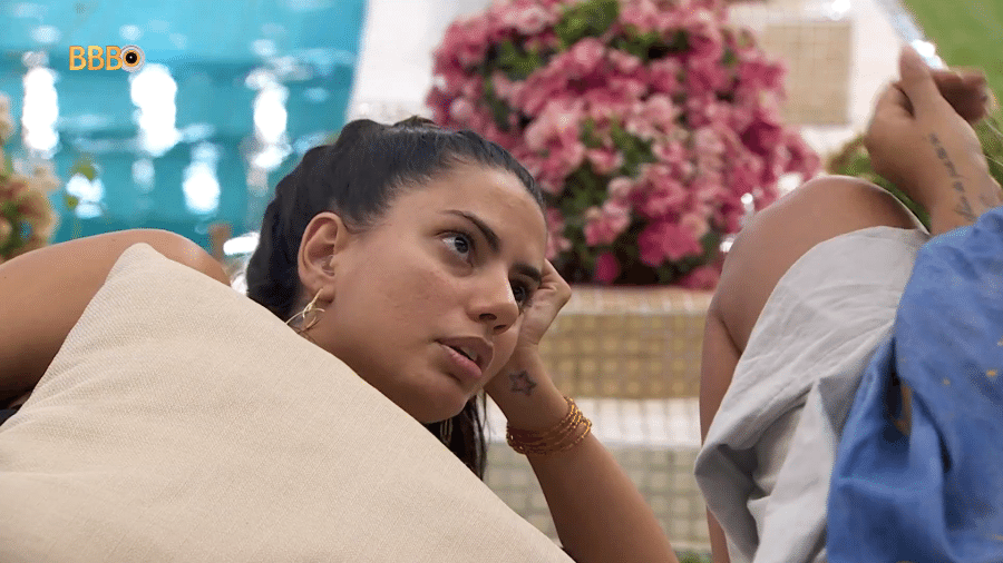 Fernanda conversa com Pitel sobre sua relação com Juninho