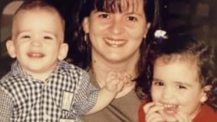 Chris e os filhos: crianças cresceram saudáveis e problemas só apareceram na adolescência