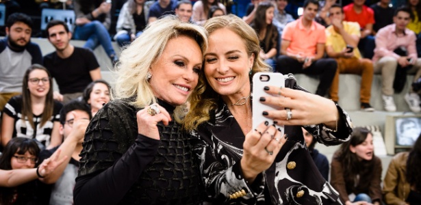 Ana Maria Braga e Angélica no "Altas Horas" - Ramón Vasconcelos/Divulgação/TV Globo - Ramón Vasconcelos/Divulgação/TV Globo