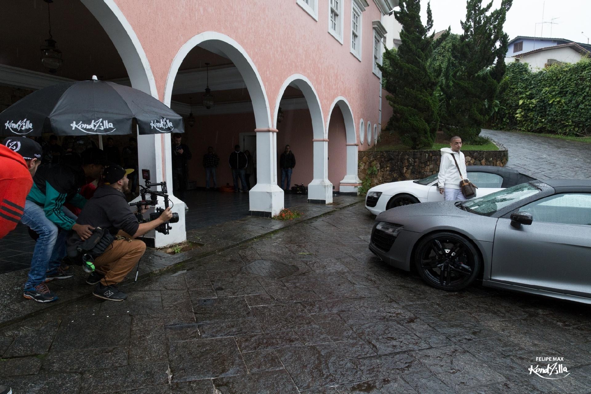 Mc Guimê grava videoclipe em mansão na Aldeia da Serra, em São Paulo - Divulgação