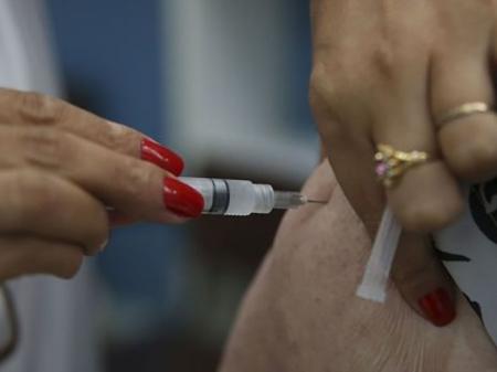 Campanha nacional de vacinação contra a gripe começa nesta segunda (12) - Marcello Casal Jr./Agência Brasil