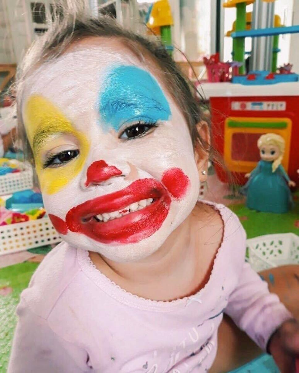 Maria Flor, filha de Deborah Secco - Reprodução/Instagram/dedesecco