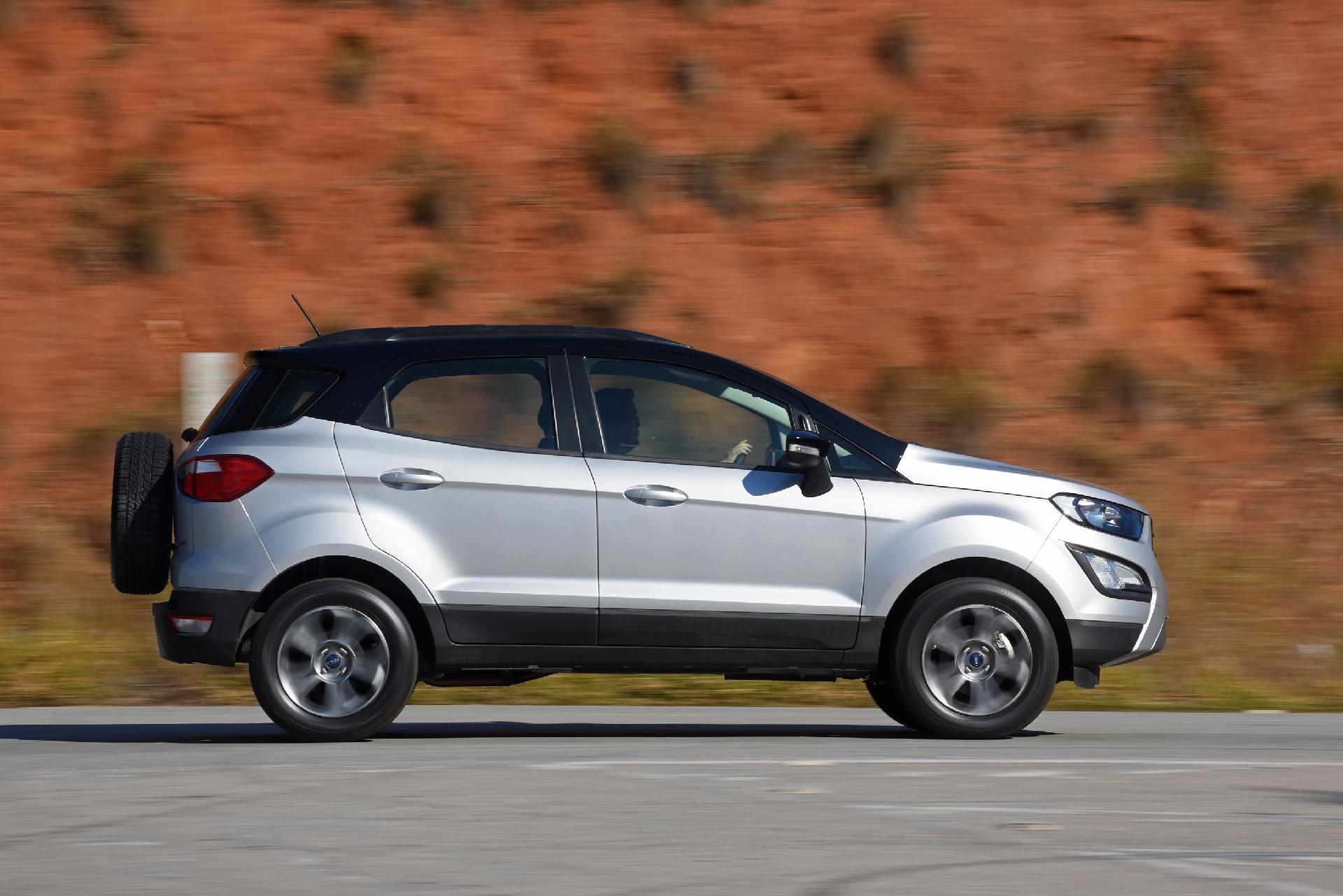 Duelo Ford EcoSport Freestyle encara Jeep Renegade Longitude