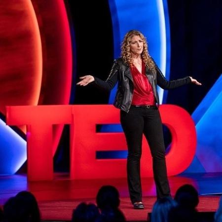 Jen Gunter, em seu Ted Talk: você vai confiar logo em um homem? - Reprodução/ iStock