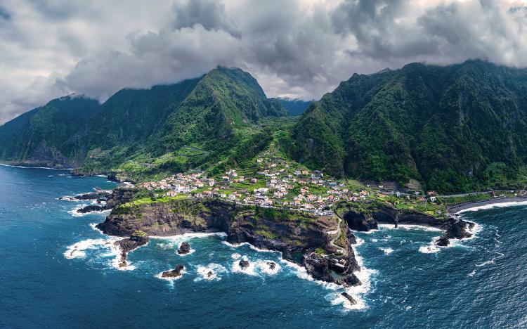 Ilha da Madeira, região autônoma de Portugal