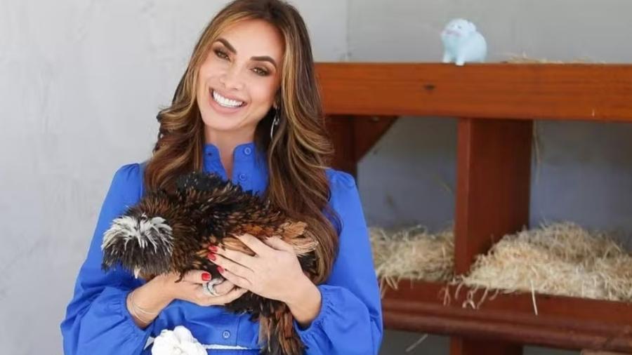 Nicole Bahls mora em sítio com galinhas, vacas, cabras e outros animais