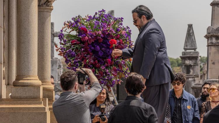 Cortejo e enterro de Odete Roitman (Debora Bloch) em 'Vale Tudo' Cortejo e enterro de Odete Roitman (Debora Bloch) em 'Vale Tudo'