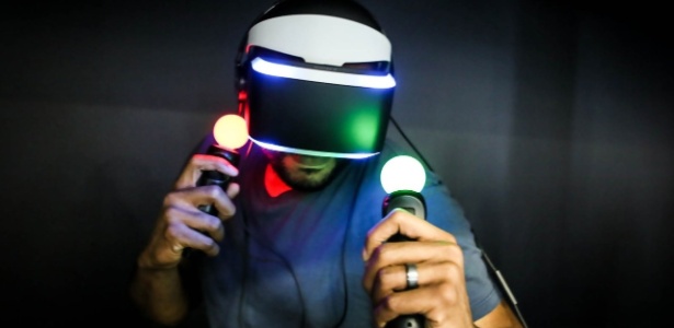 Visor de realidade virtual para PlayStation 4 foi lançado nesta quinta-feira (13), por US$ 399 - Divulgação