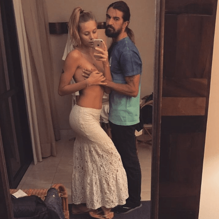 Armandinho e a namorada, Carla Nicolait - Reprodução/Instagram