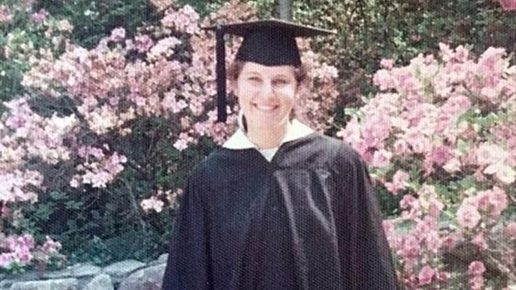 Maryann Gray em foto de 1975, ao se formar na Universidade de Duke  - Arquivo pessoal - Arquivo pessoal