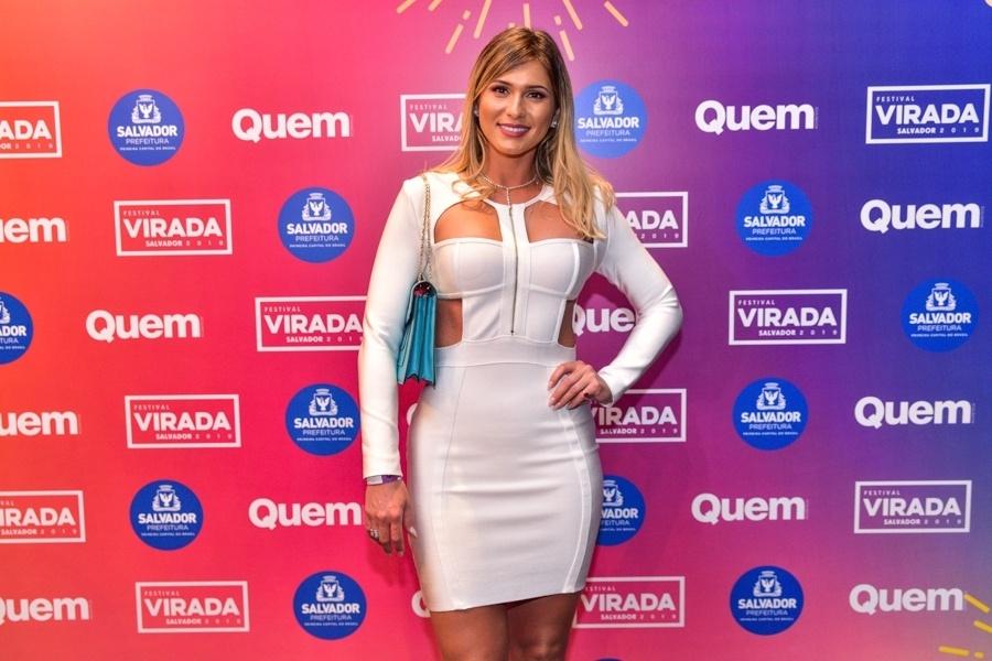Livia Andrade usa vestido justíssimo em evento - Leo Franco / AgNews