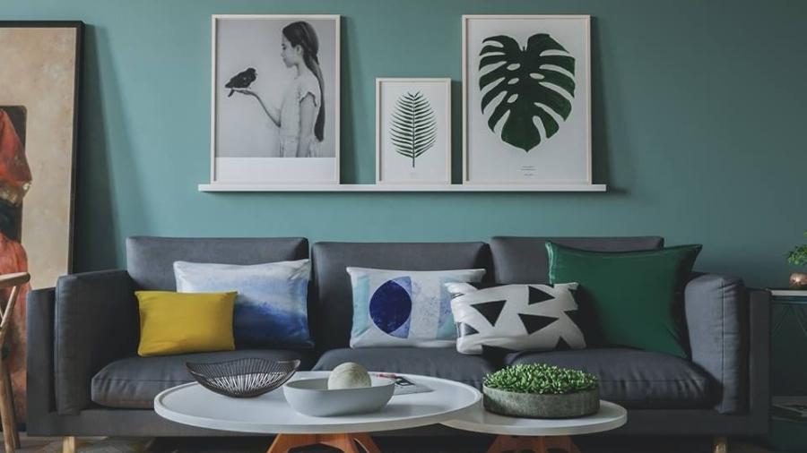 Deixe sua sala de estar mais elaborada com o uso da mesa de centro para agregar na decoração do ambiente - Reprodução/Pinterest